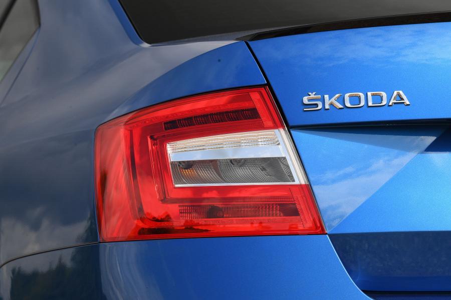 Детали экстерьера Skoda Octavia Sportline (5E) 2019 года  (UK) (фото 10 из 14)